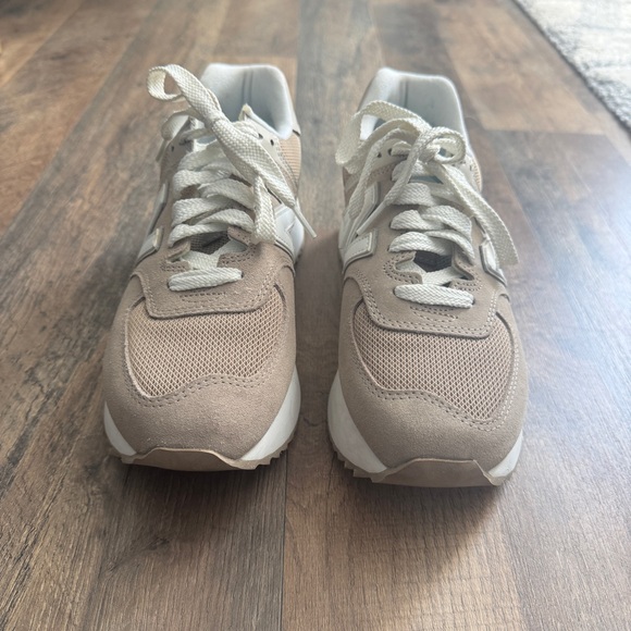 New Balance 574 Platform Sneakers - Picture 2 of 7